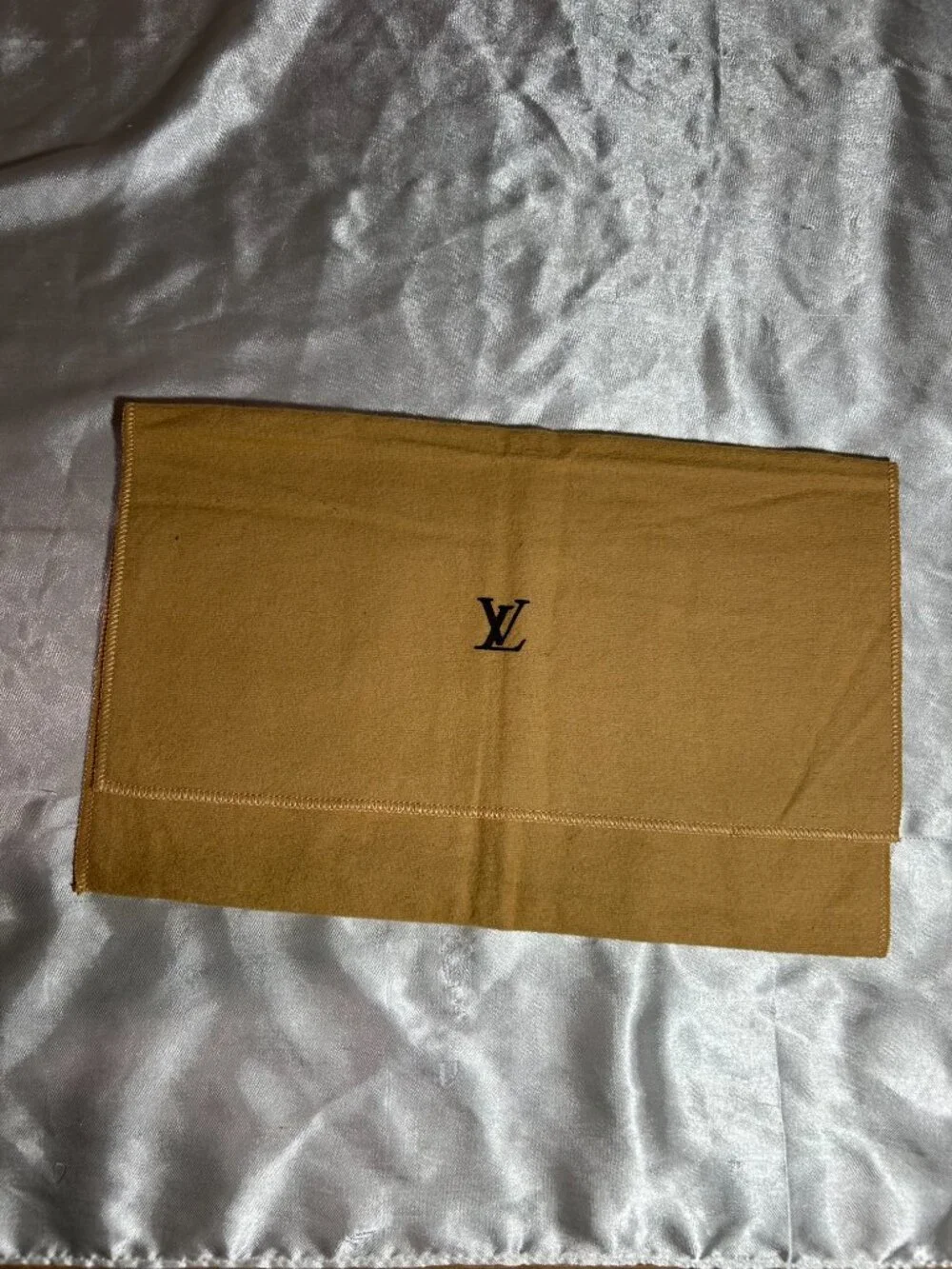Louis Vuitton charming vintage